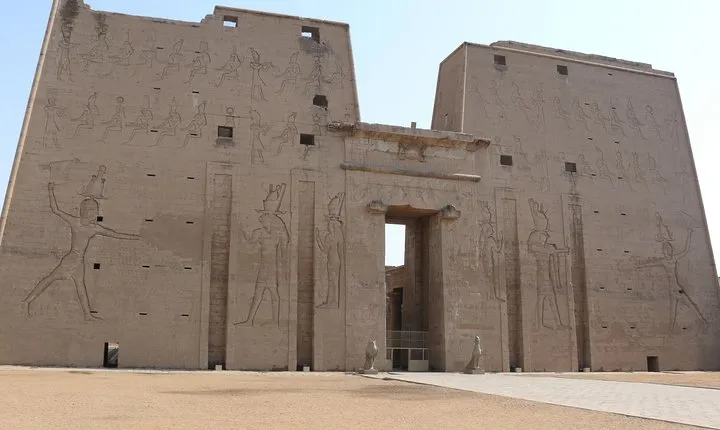 Komombo and Edfu Temples private day tour from Luxor