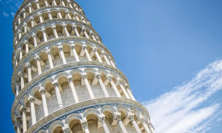 Day Trip to Pisa & Lucca from Florence with Leaning Tower Access