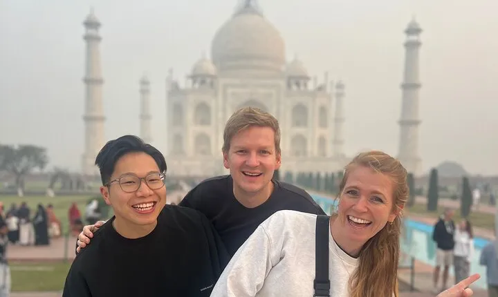 4 Days Luxury Golden Triangle Tour to Agra and Jaipur From Delhi