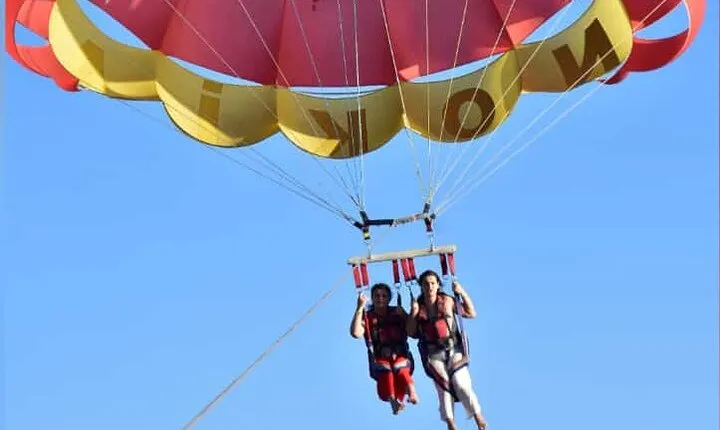 Adventure in Parasailing with a Private Transfer from Hurghada