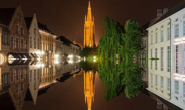 Bruges Guided Day Trips From Paris with Transport