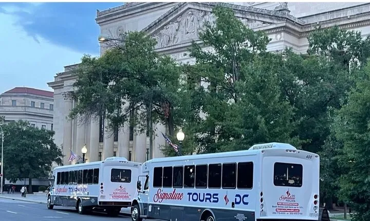 DC in a Day: City Tour, Seasonal Potomac Cruise, Entry Tickets