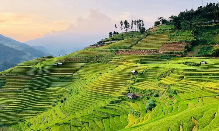 Visit All Place in Sapa with Easy Rider Start from Hanoi by Bus