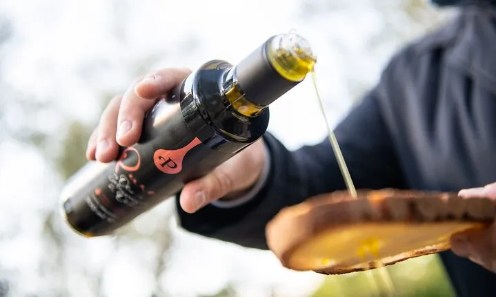 Olive Oil Private Tour and Extra Virgin Olive Oil Tasting in Altamura