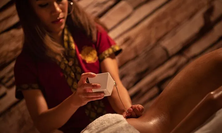 Balinese massage with essential oils 60 min at THAI MASSAGE ALURA