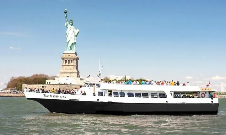 Liberty Sightseeing Cruise and Manhattan Top Sights Walking Tour