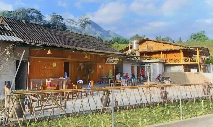 2 Days Group Trekking Tour from SAPA ( Homestay Overnight )