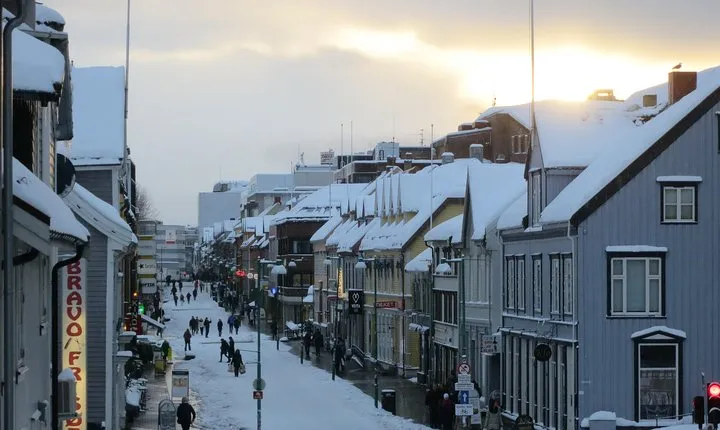 Essential Tromso Historical City Walk