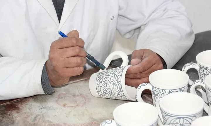 Interactive Pottery Painting and Zellige Mosaic Workshop in Fes