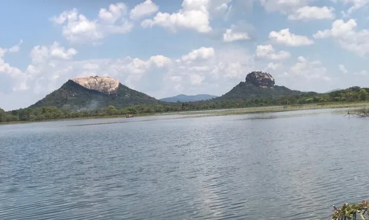 Dambulla and Sigiriya Day Tour from Colombo or Negombo