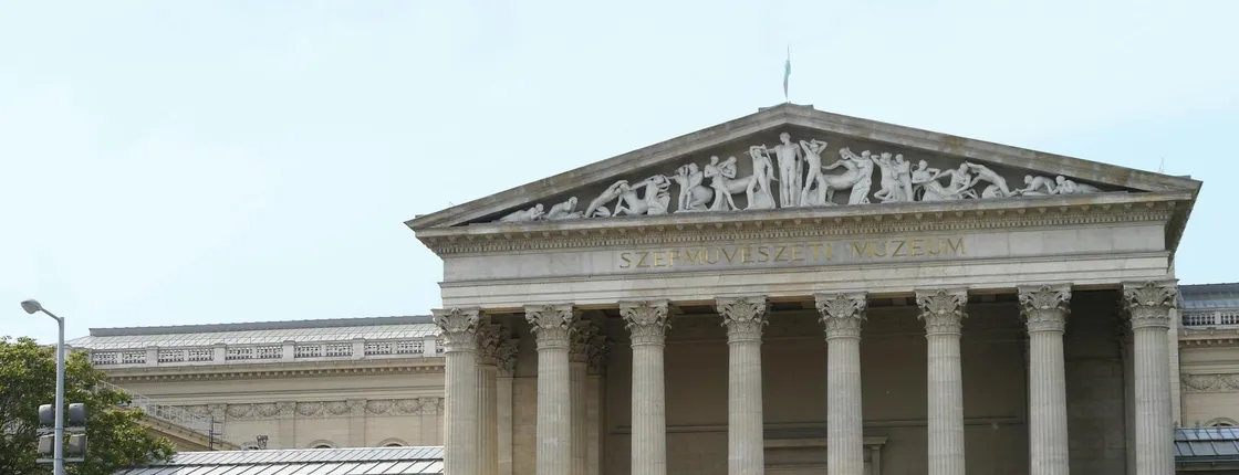 Budapest City Sightseeing hop-on hop-off bus tour