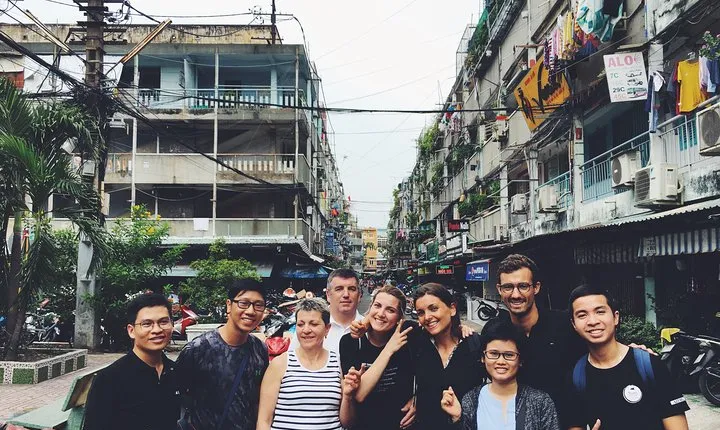 Private Hidden-Gem Sightseeing Motorbike Tour with Local Students