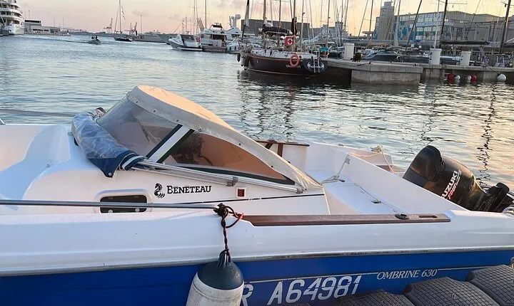 Yacht Charter in Barcelona, 2005 Beneteau - Ombrine 630