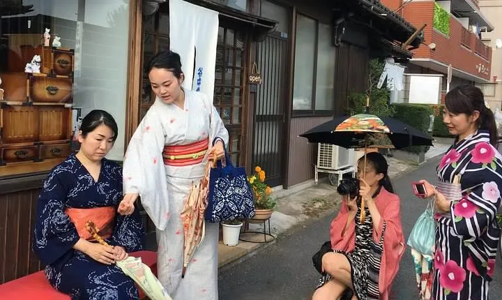 Authentic Kimono Culture Experience Dress, Walk, and Capture