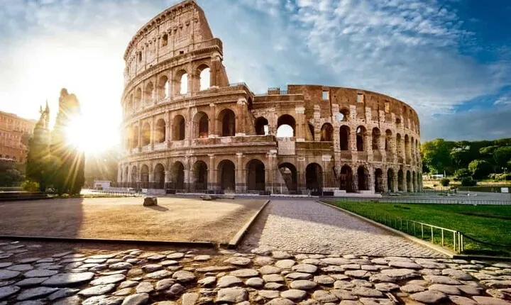 Colosseum, Roman Forum and Palatine Hill Admission with Audio App