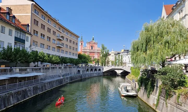 Slovenia's highlights: Bled lake and Ljubljana Full-Day Private Tour from Zagreb