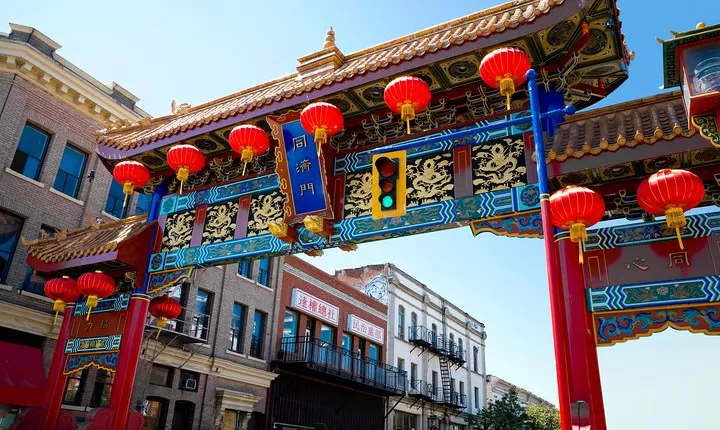 Chinatown and Hidden Alleys Pedicab Tour