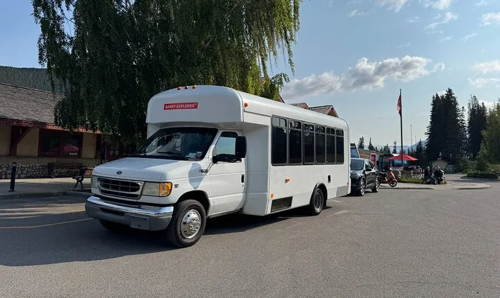 Moraine Lake Shuttle Half Day Lake Visit