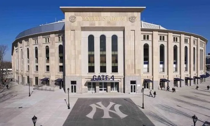 New York A City of Contrasts: Tour The Bronx, Queens and Brooklyn