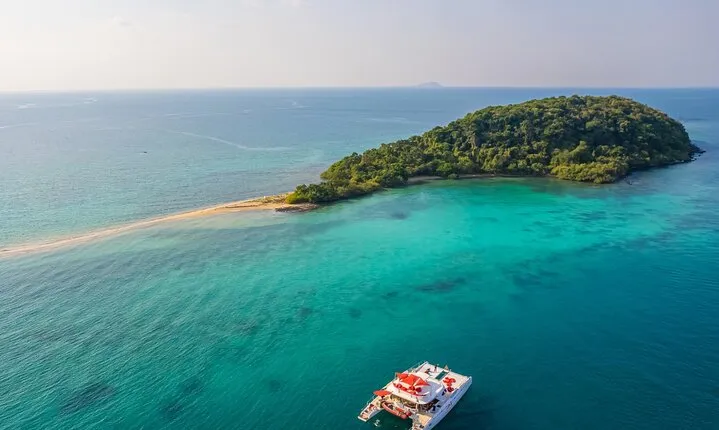 Pattaya Sunset Catamaran Island Hopping with Lunch