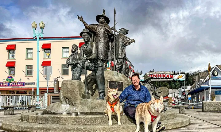 Husky Tales and Feats Tour in Ketchikan
