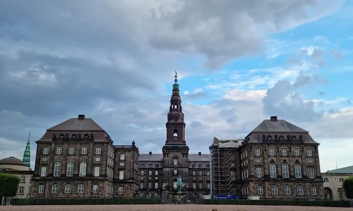 Copenhagen History and Hidden Gems in Arabic