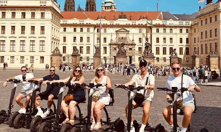 Electric Guided tours in Prague
