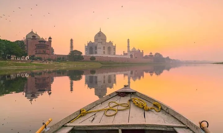 Private Taj Mahal & Agra Fort Tour From Delhi