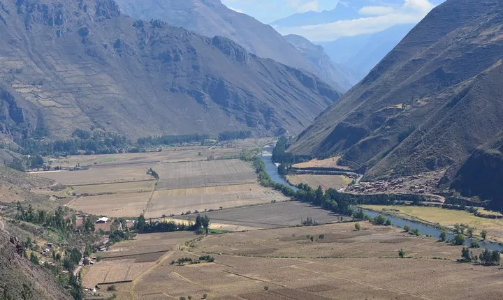 Sacred Valley of the Incas & Machu picchu Citadel tour 2 Days