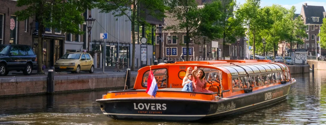 One-hour canal cruise of Amsterdam