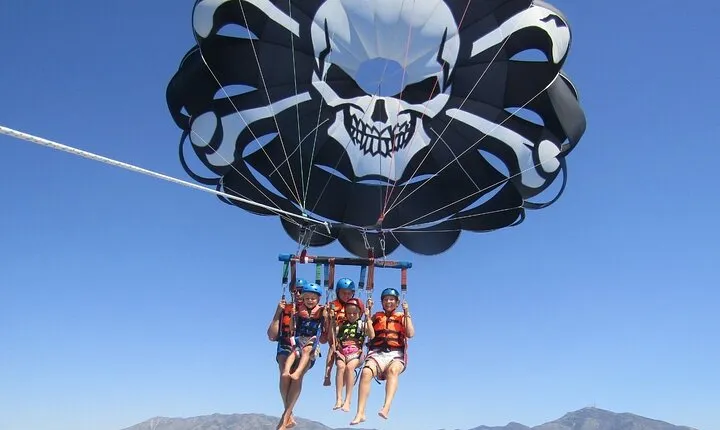Parasailing Benalmadena - The Highest Flights on the Costa