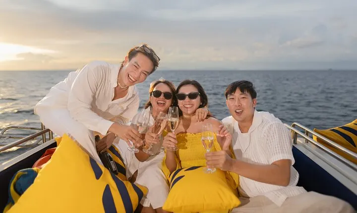4 Islands Sunset Luxury Catamaran Cruise from Krabi