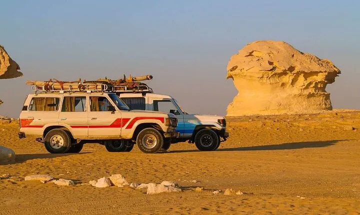 2-Day White & Black Desert and Oasis Tour from Cairo with Camping