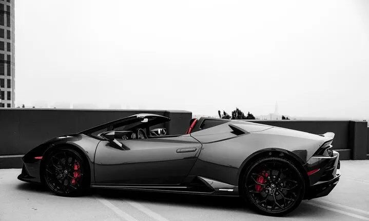 Exotic Car Rental- Lamborghini Huracán