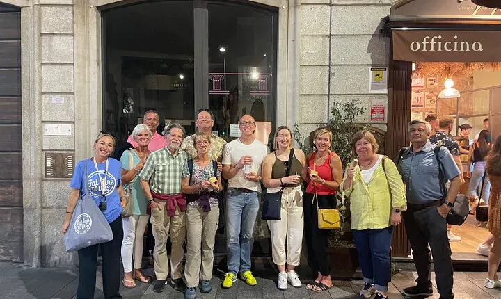Evening Food Tour with Wine Tasting in Milan