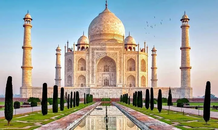 Private Taj Mahal at Sunrise from Delhi