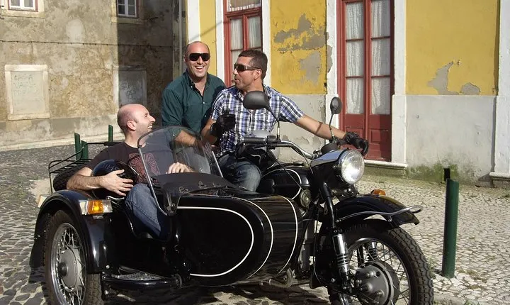 Private Tour: Best of Lisbon by Sidecar