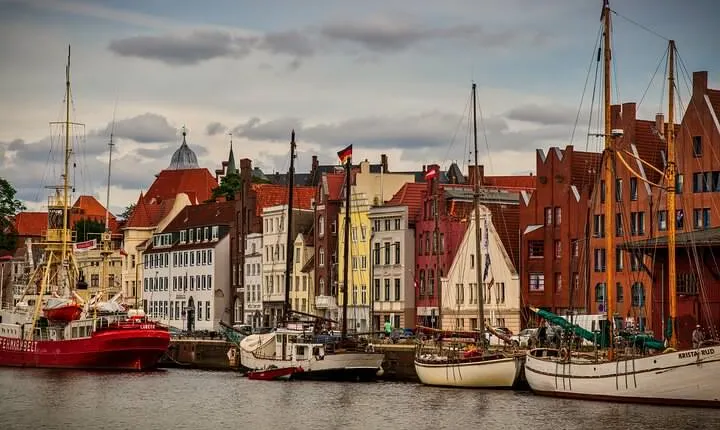 Private Tour - Maritime History of Lubeck & Museumshafen