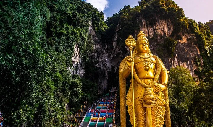 Countryside and Batu Caves Tour at Malaysia