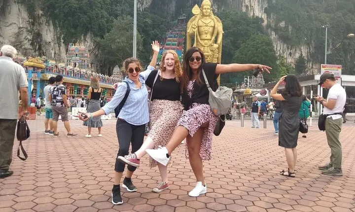 Private Selangor Day Tour : Batu Caves, Blue Mosque, Fruit Valley, Malawati Hill