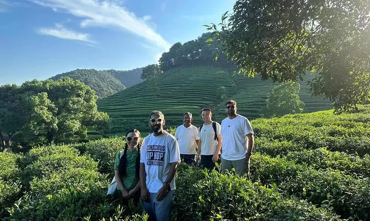 Hangzhou Private Tour from Shanghai by Bullet Train