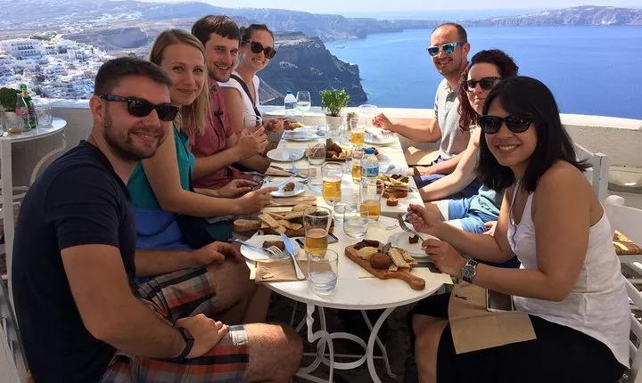Santorini Food Tour: Fira Half-Day Small-Group Tour with Tastings