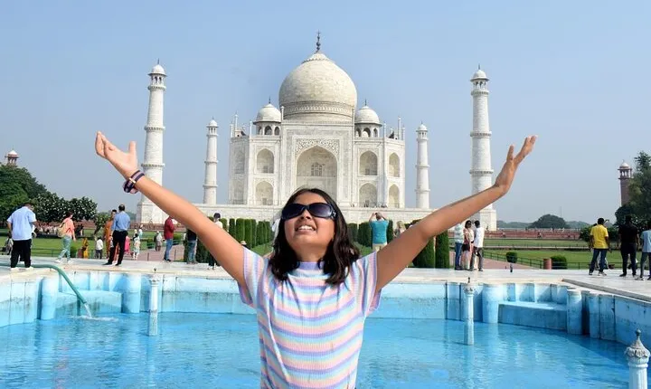 Taj Mahal and Agra Same Day Returning Car trip from Delhi