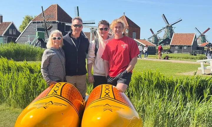 Zaanse Schans Windmills & Zaandam: Countryside Electric Bike Tour