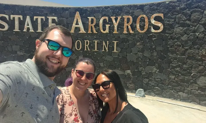 Santorini in a Day: Essential Highlights Tour
