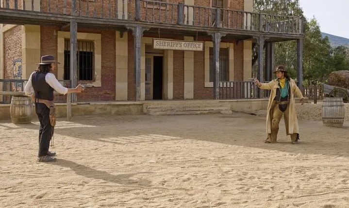Oatman Old West Town: Route 66, Museum & Black Mountain Drive