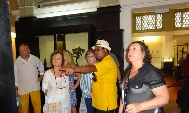 Colombo Walking Tour with Ajeet De Soyza