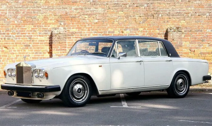 8-Hour Private Historical Tour of England in a Classic Car