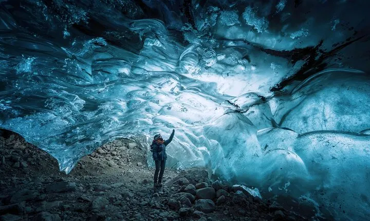 The Orignal Ice Cave Tour in Jökulsárlón Glacier Lagoon