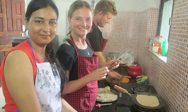 Agra Cooking Experience and Exotic Dining with Free Pick up DROP